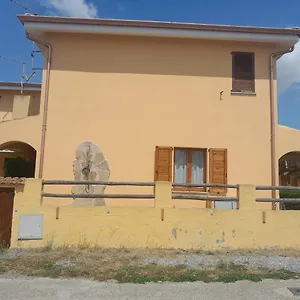 Su Due Livelli Super Accessoriata Villa SantʼAnna Arresi