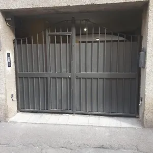 Casa N 1 Con Parcheggio Privato E Colonnina Ricarica Livourne